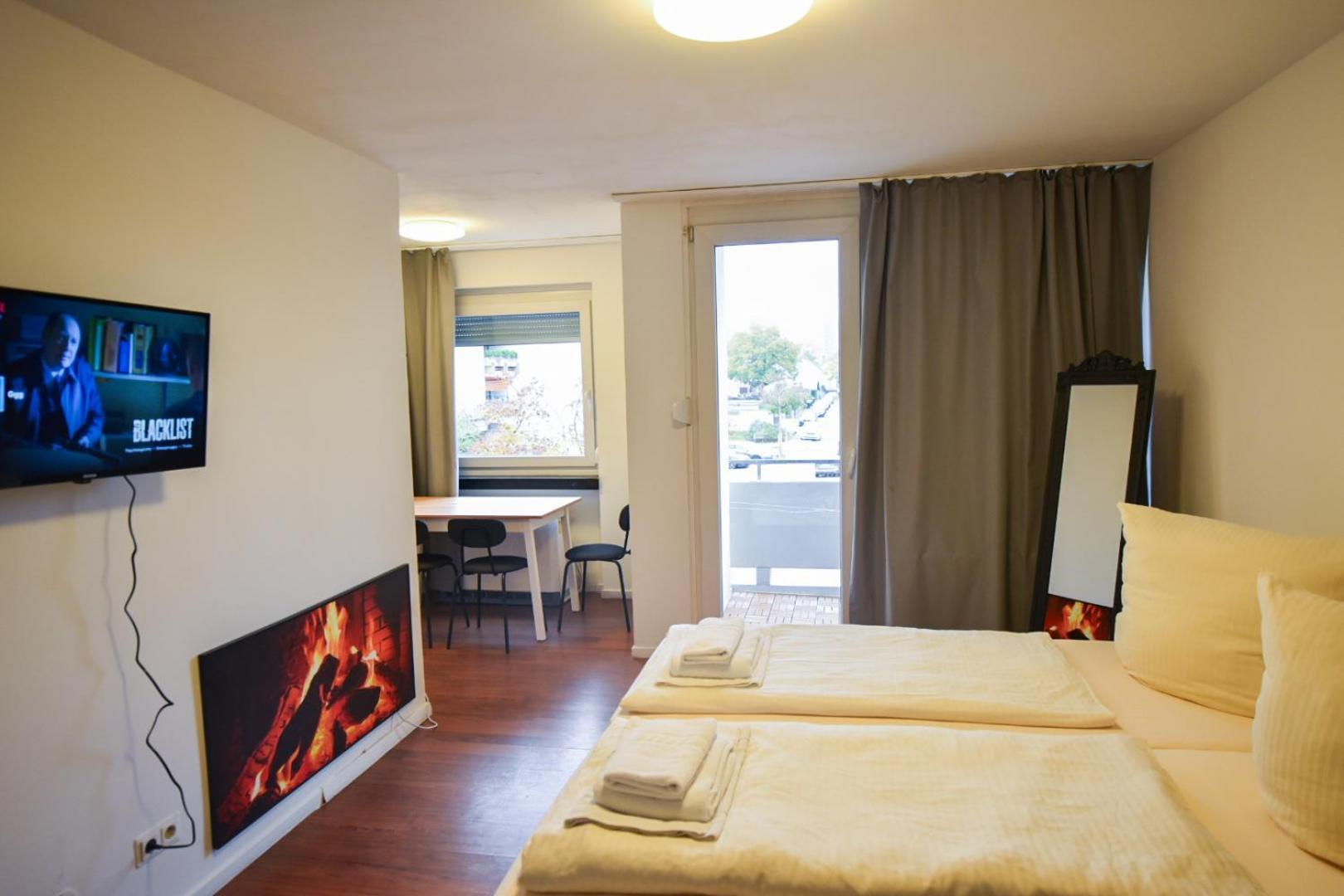 Im Mit Eigene Kueche Bad Balkon Parkplatz Netflix Nuremberg