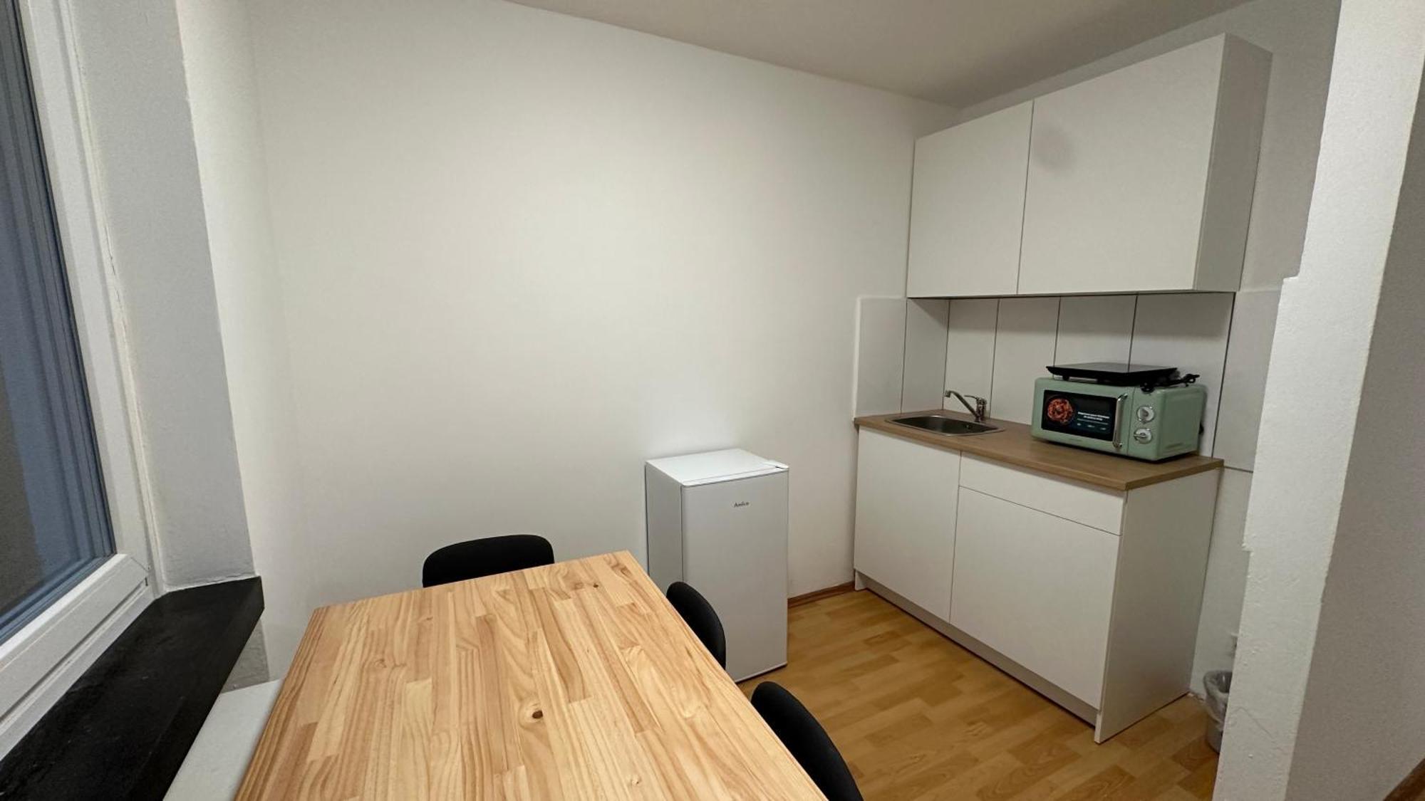 Im Mit Eigene Kueche Bad Balkon Parkplatz Netflix * Nuremberg