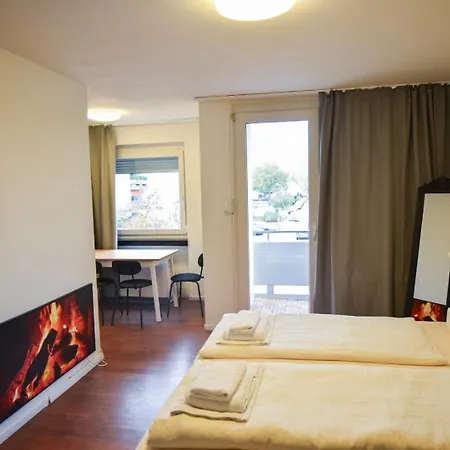 Hotel Im Natur Mit Eigene Kueche Bad Balkon Parkplatz Netflix Nürnberg Eksteriør billede